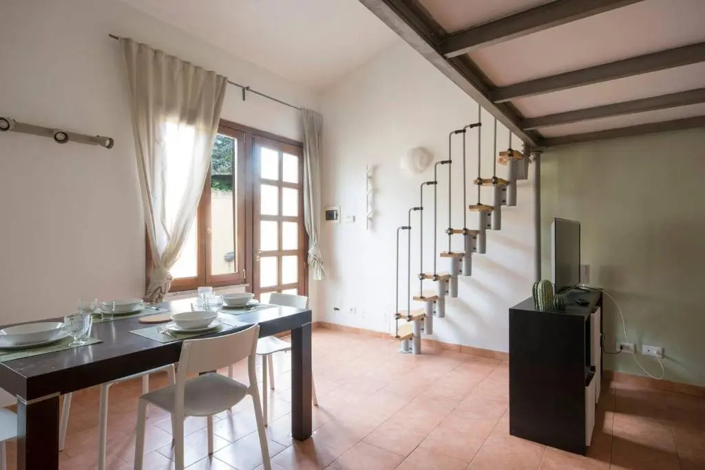 ALTIDO Spacious Apt for 4 in Pisan Residential Area