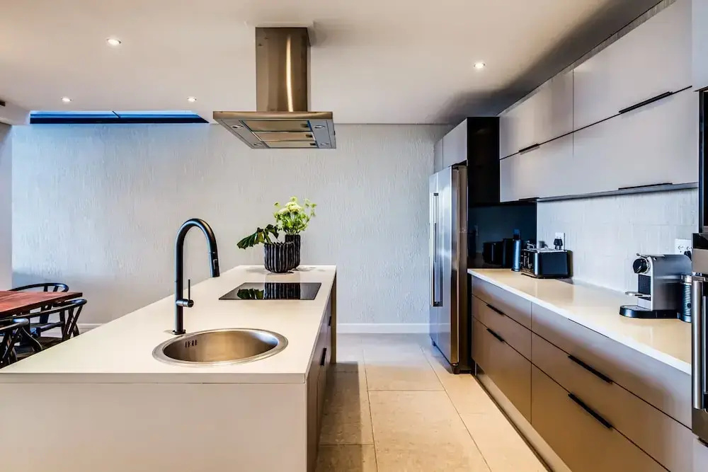Luxurious Villa w Sea City Views Splendor Views