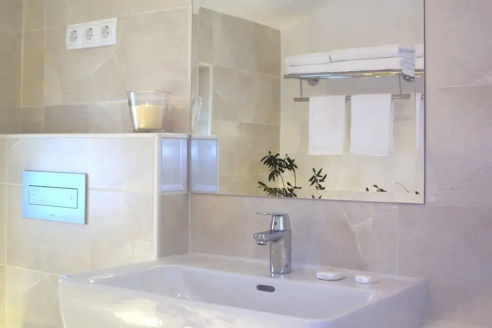 Refresh Boutique Apartments