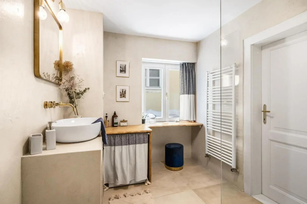 NEW Design & High Standard Apt from 16th Century in Old Town