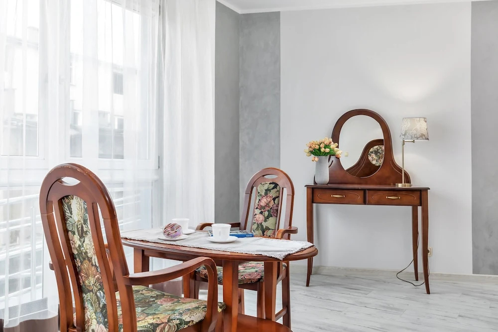 Apartamenty Awangardia Kasprowicza by Renters