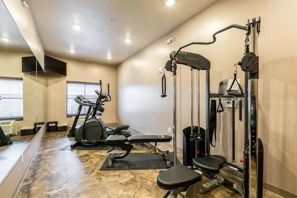 Cobblestone Hotel & Suites Appleton International Airport