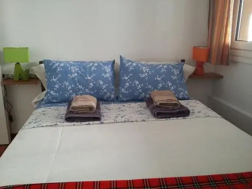 Home in centre Mavromichali