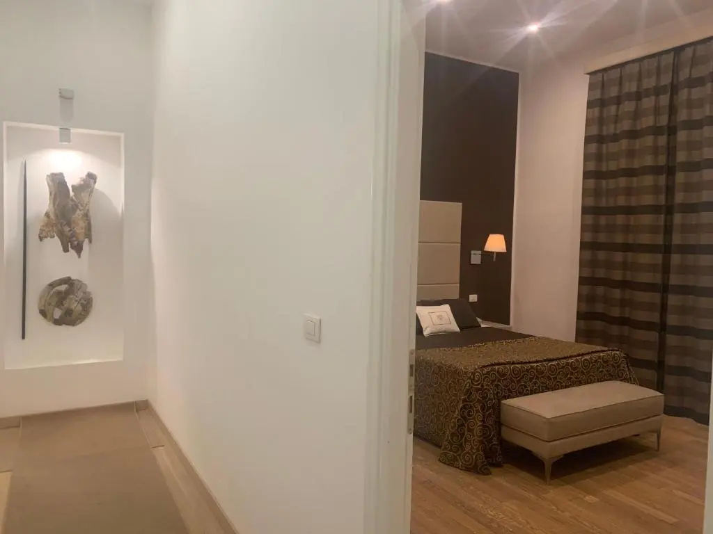 Suite 70 Luxury Collection
