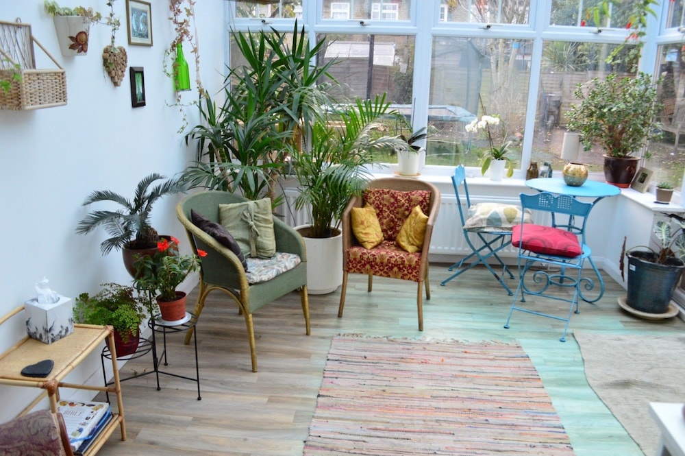 3 Bedroom Family Home Near The DLR