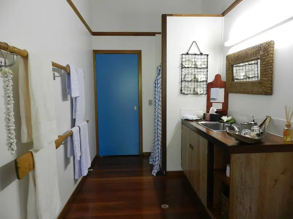 Oskar's Rain Forest Retreat