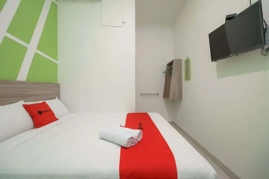 RedDoorz Plus @ Grand Tara Homestay Palembang