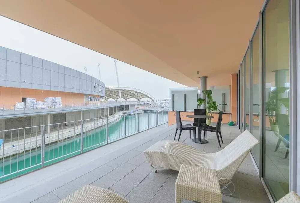 Waterfront Acquario House