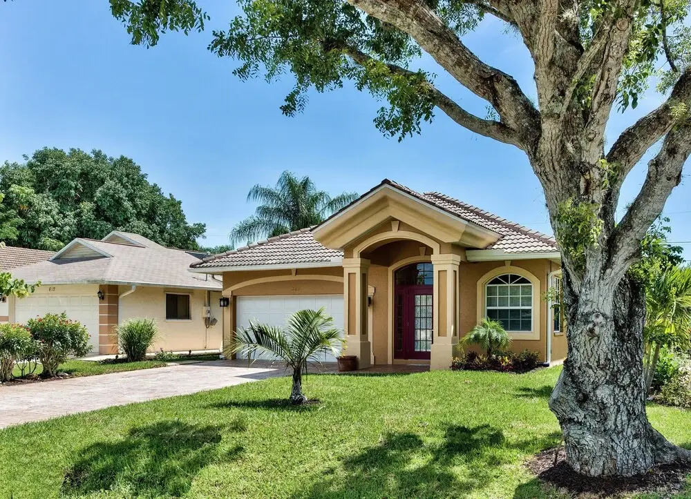 Syracuse 3 Bedroom Home by NFVH