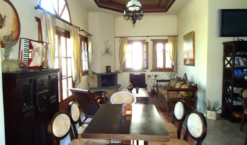 Dovra Hotel