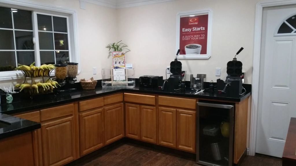 Beachway Inn and Suites