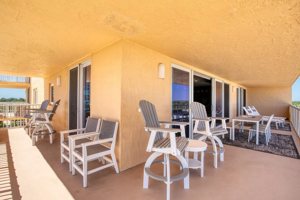 New Smyrna Luxury Beachfront Condo Pool Hot Tub