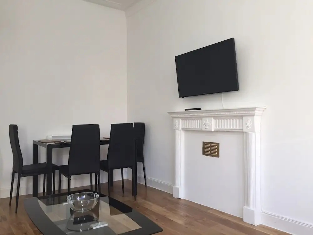Glasgow West End Apartments