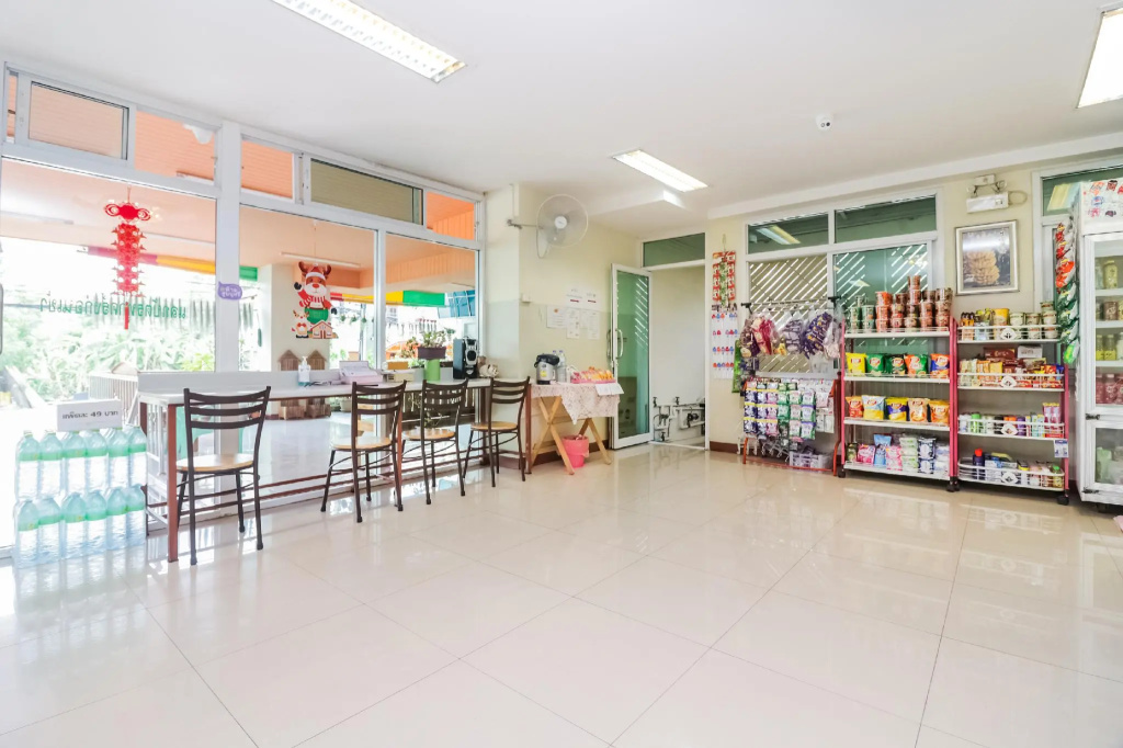 Thitikorn Grandview