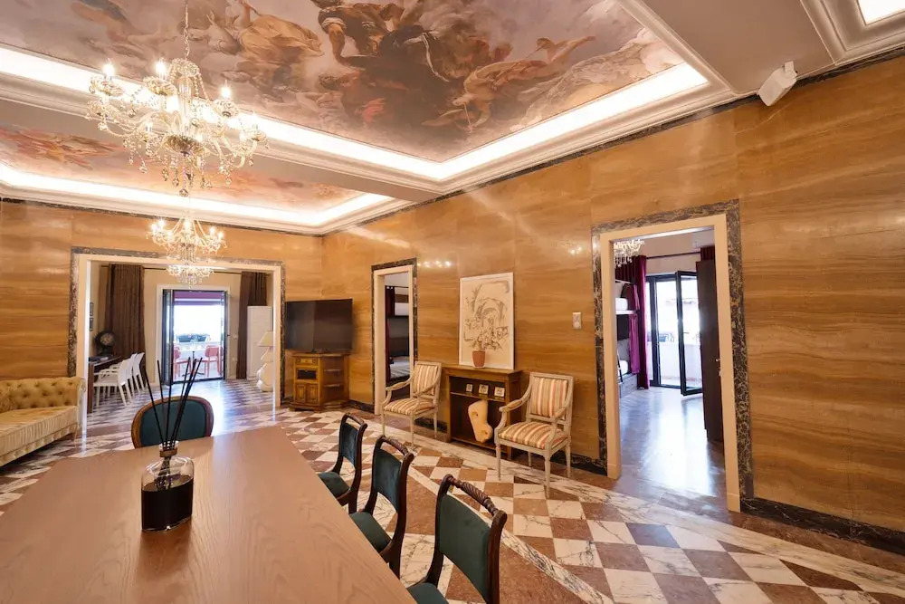 2115 Boutique Hostel