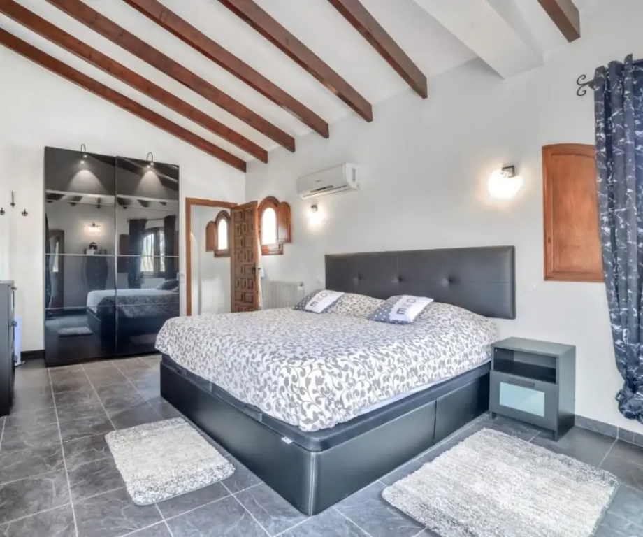 Villa - 3 Bedrooms with Pool and WiFi - 106411