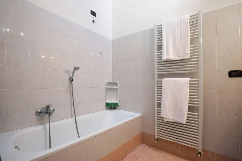 Afrodite Apartment With Jacuzzi by Wonderful Italy
