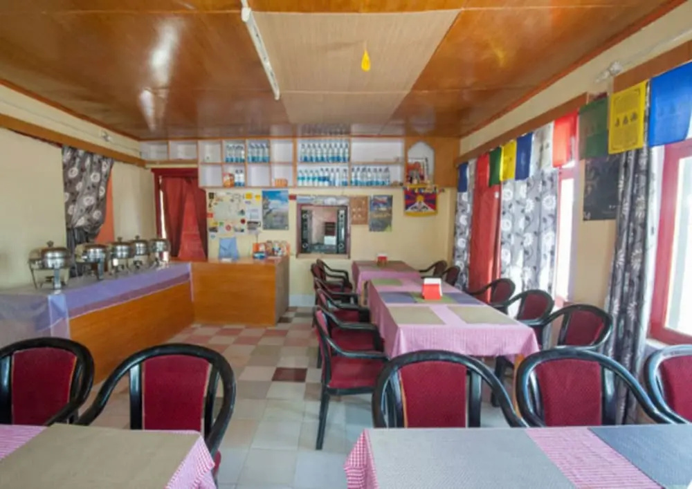 Hotel Tsokar