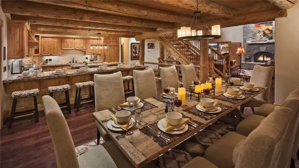 Panorama Lodge North: Luxury Log Home with Hot Tub, Elevator, Views (5BR)