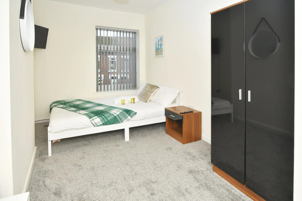 Townhouse @ Hall O Shaw Street Crewe