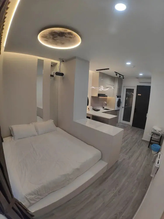 THR1 Cozy Studio with Netflix SKYTREES