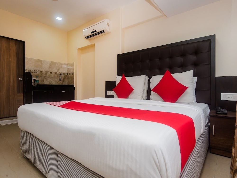 Hotel Aviva Suites