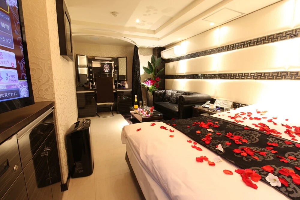 Lusso Croce Urban Resort