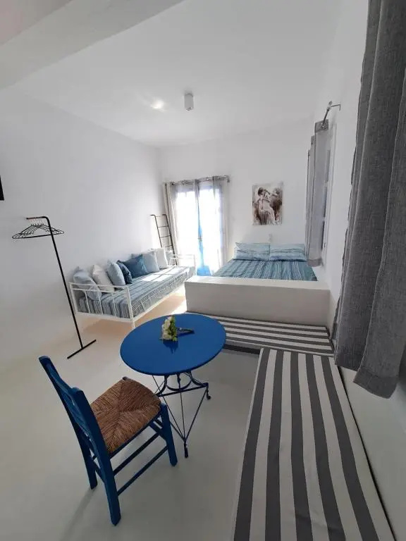 Kalimera Serifos Studio