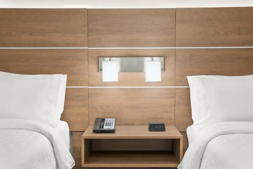 Holiday Inn Express Hotel & Suites Palm Bay by IHG