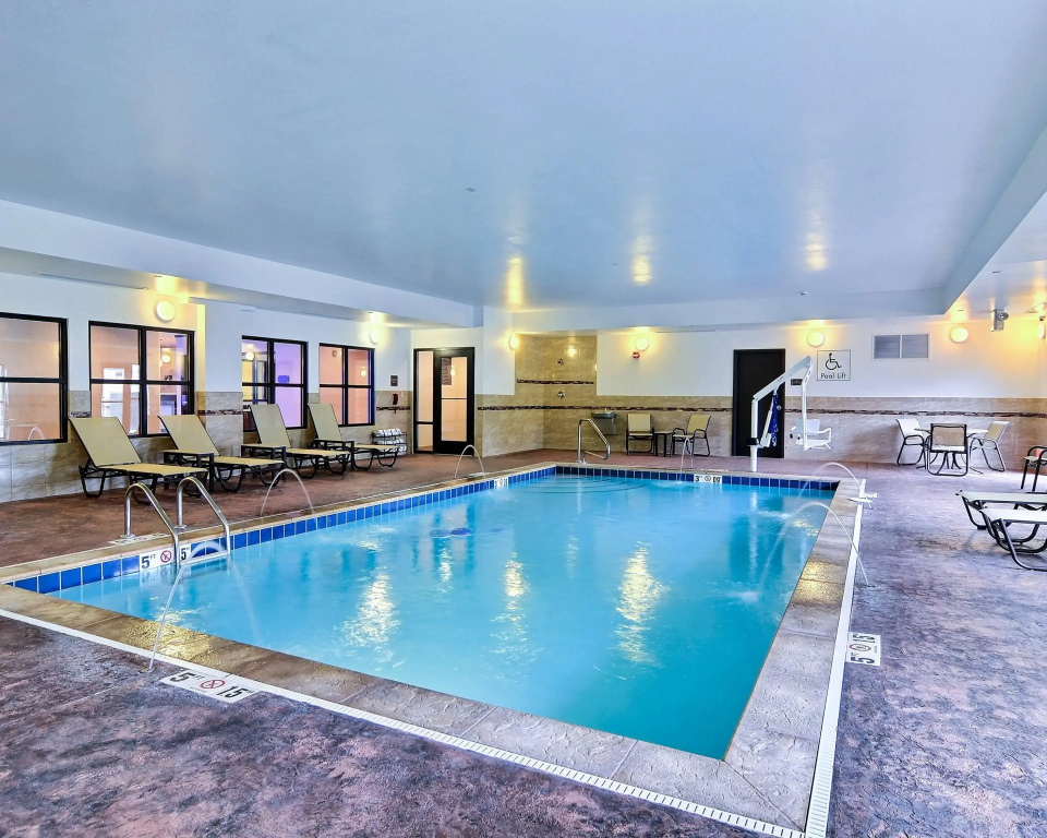 Comfort Suites Uniontown