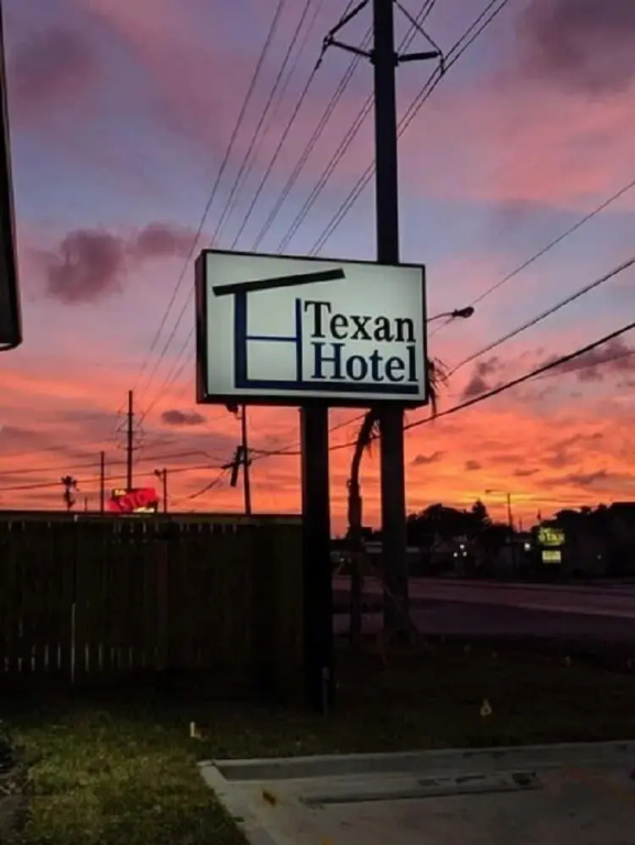 Texan Hotel