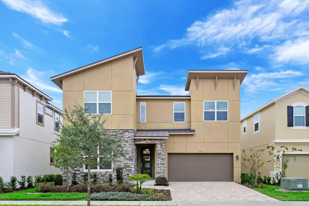 1816 Caribbean View Terrace