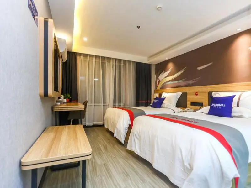 Jun Hotel Jiangsu Nantong Chongchuan District Yuanrong Plaza Jinying