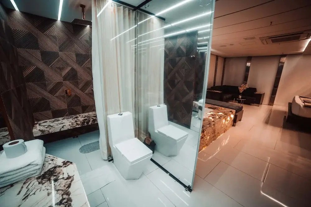 1Million Luxury Suites