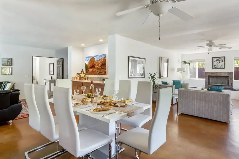 Starlit Desert Retreat