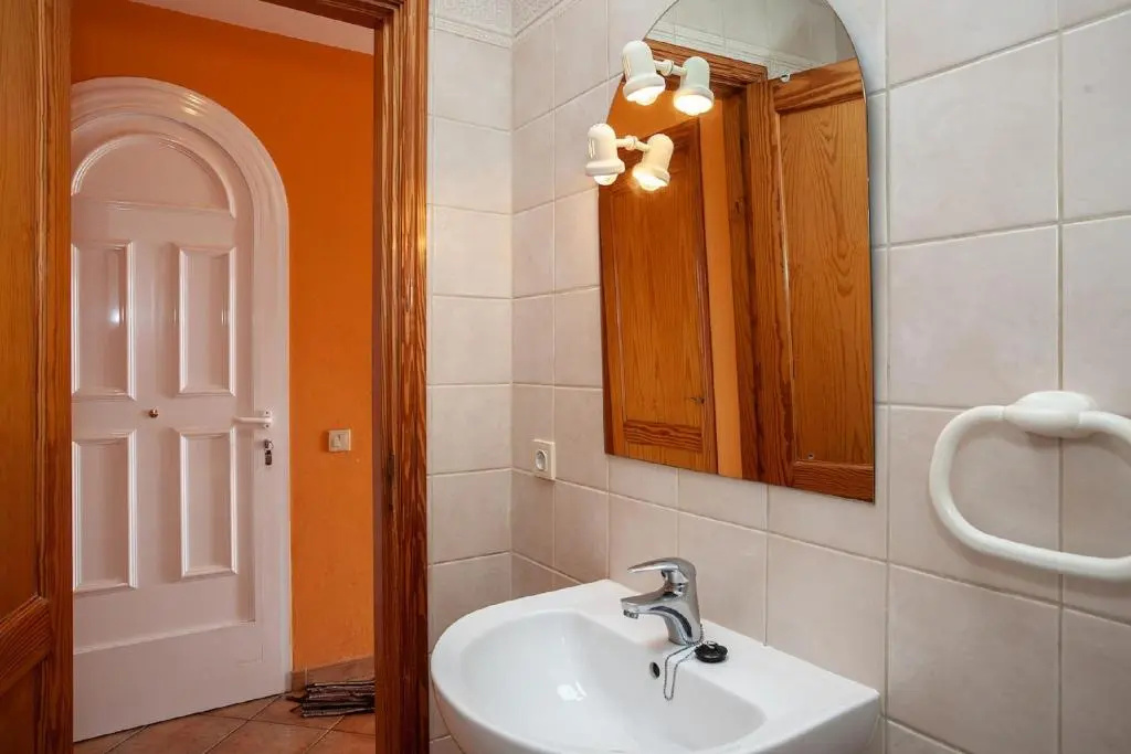 Apartment Near the Beach, big Terrace With Nice sea Views, Wifi and Parking