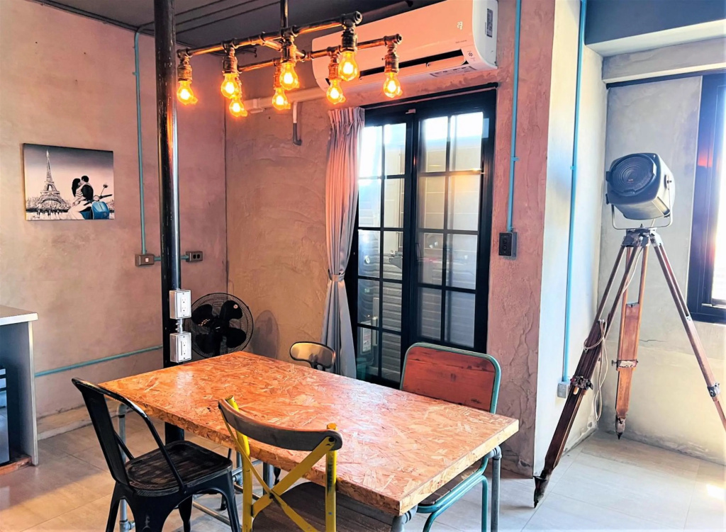 4 Design Inn