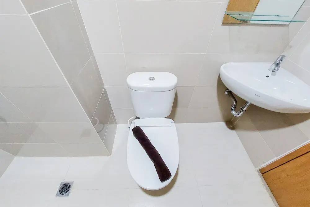 Simply Look And Warm Studio Apartment At B Residence