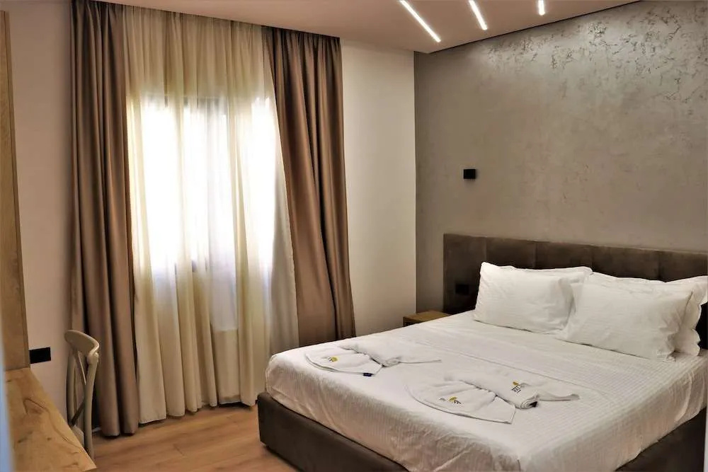 Relax Inn Hotel Durres