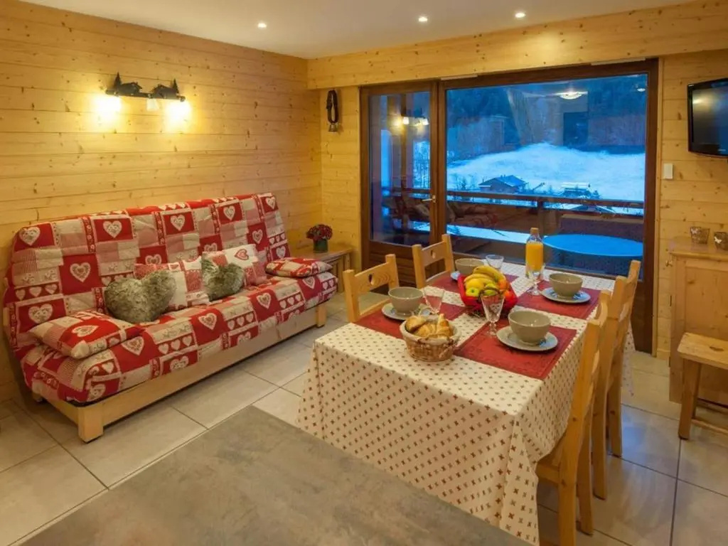 Appartement Le Grand-Bornand, 2 pièces, 6 personnes - FR-1-241-104