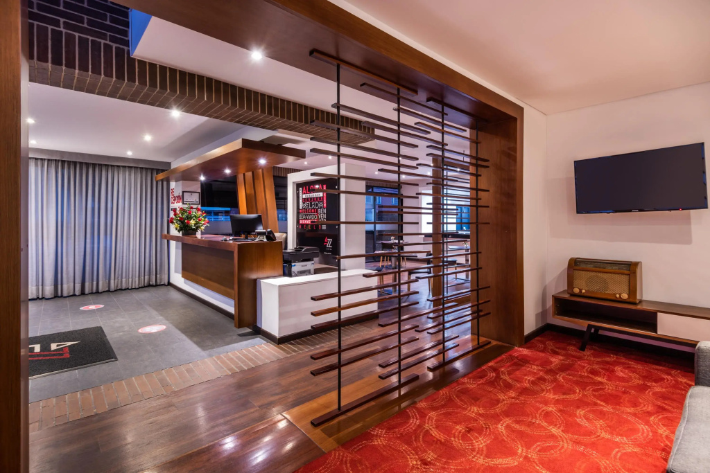 AZ Hotel