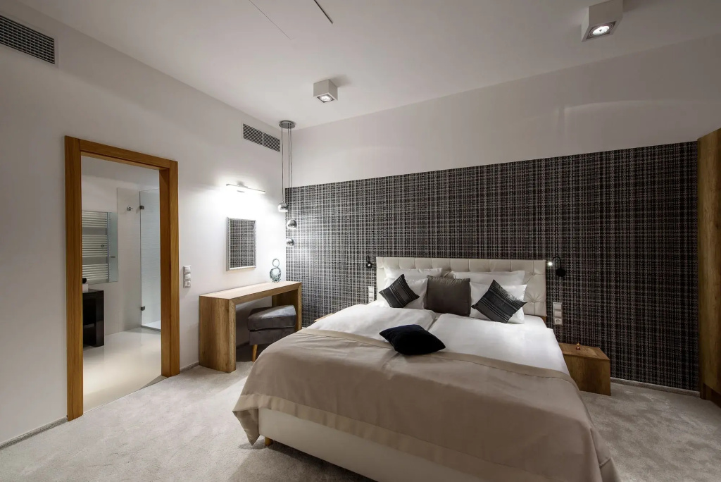 Karoly Corner Residences