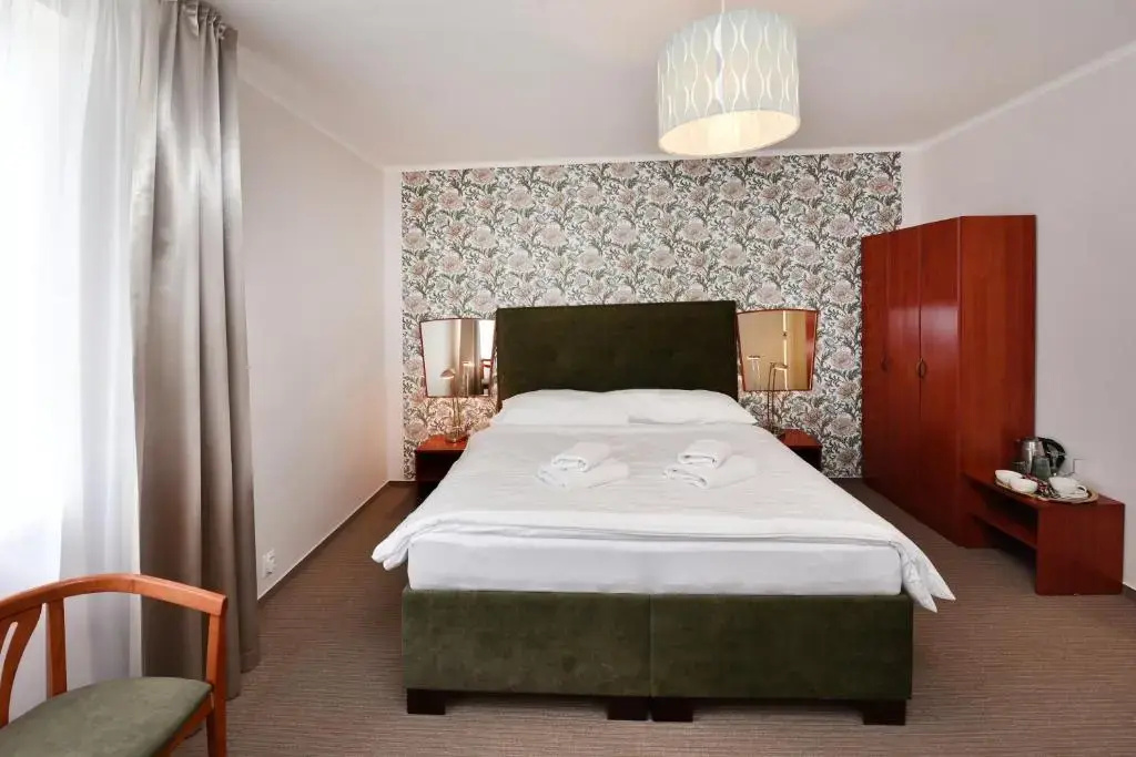 APLEND Hotel Lujza Major