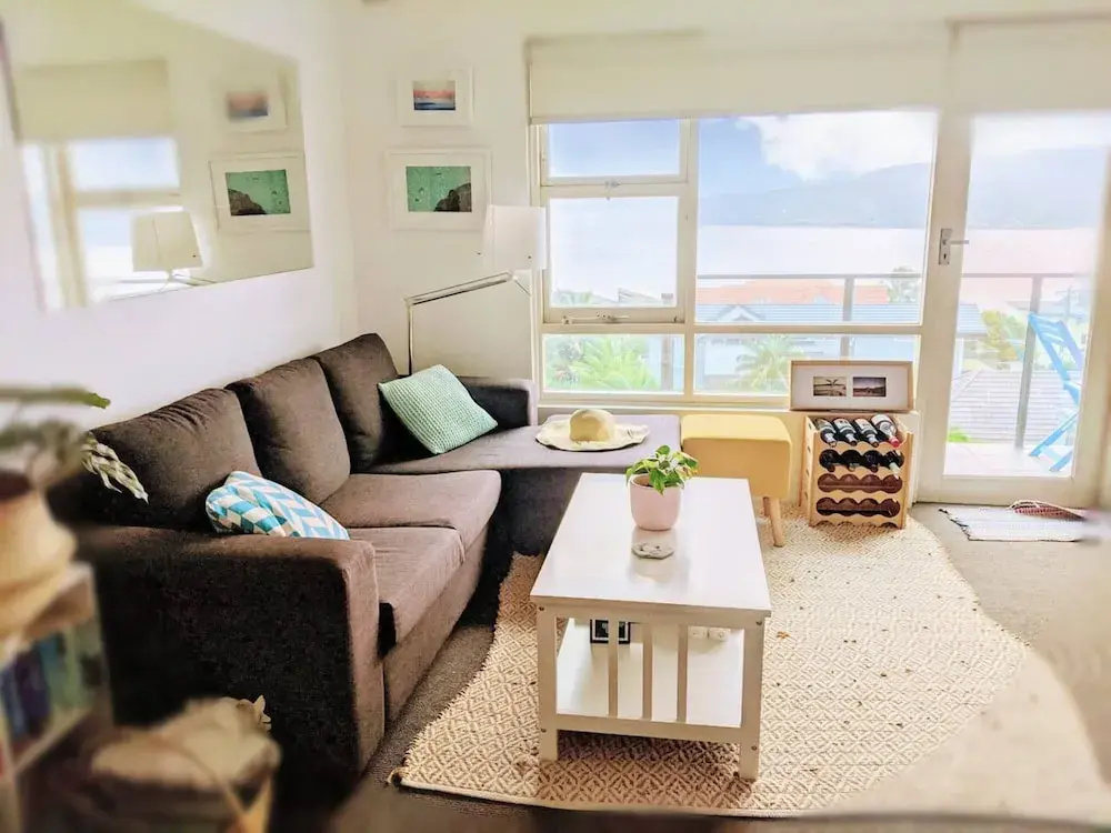 Gorgeous 2 Bedroom Apartment With Panoramic Views