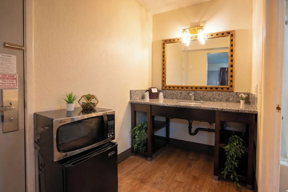 Sacramento Inn & Suites Cal Expo I-80