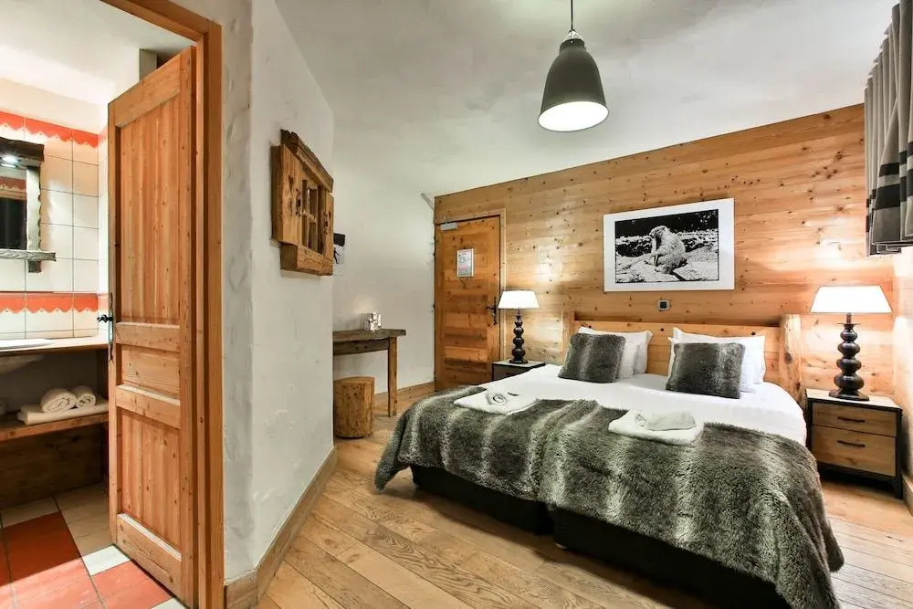 Chalet White Eden