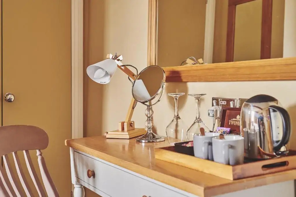The Lansdowne Boutique Rooms with Breakfast - Adults Only