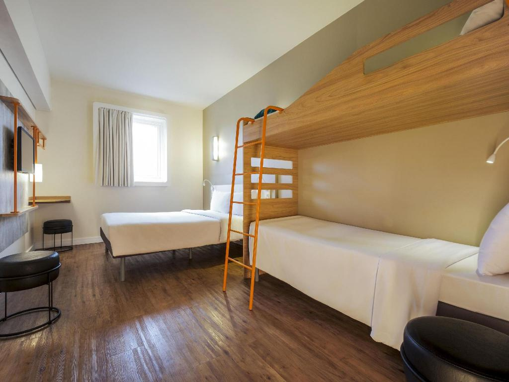 Ibis Budget Farroupilha