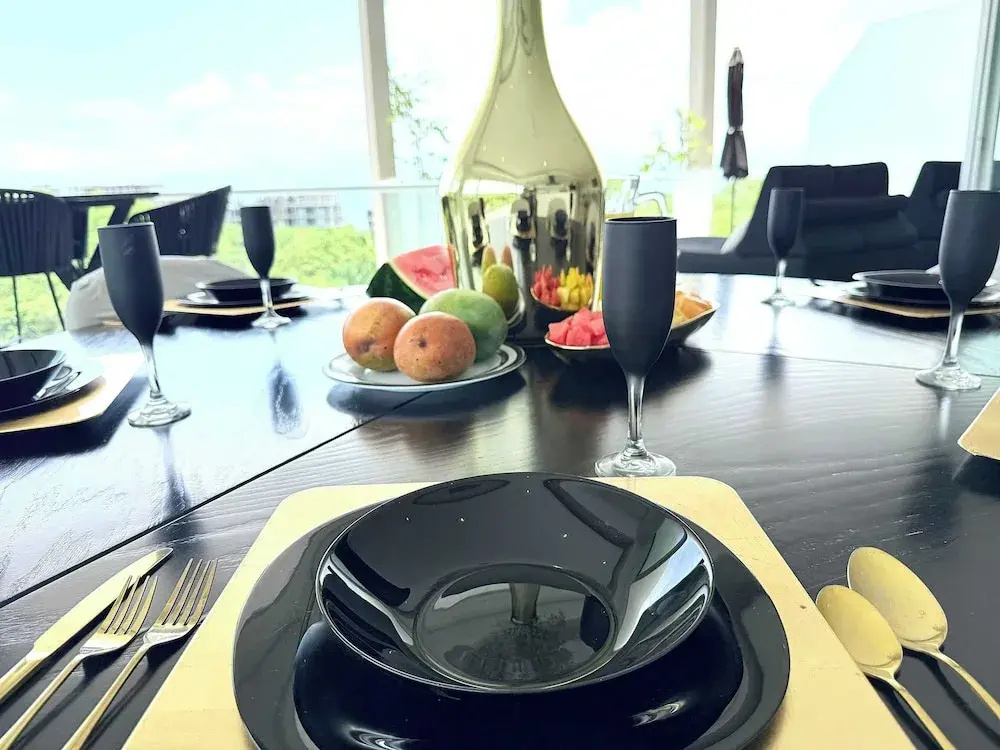 Luxury 2BR Bolongo Ocean View Private Beach