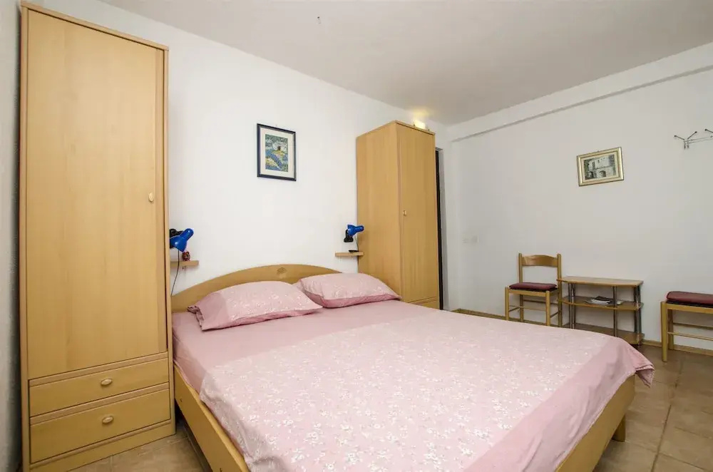 Apartments Oliva